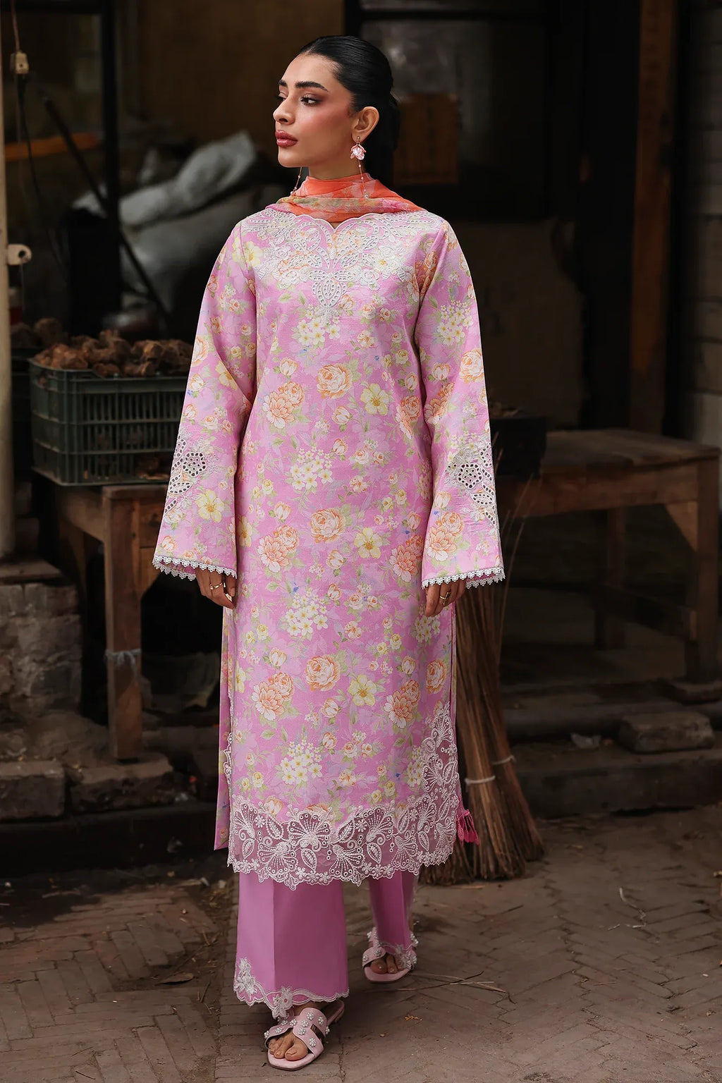 RAJBARI NISSA FLORAL SYMPHONY D-03