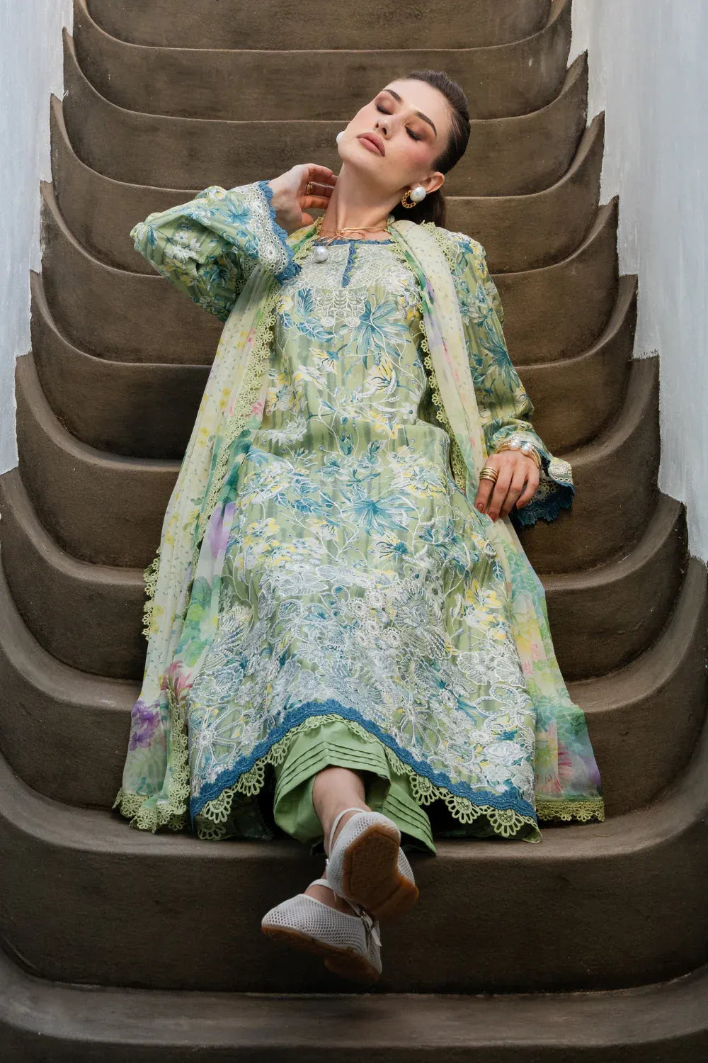 AABYAAN SHEZLIN CHIKANKARI AZ-12