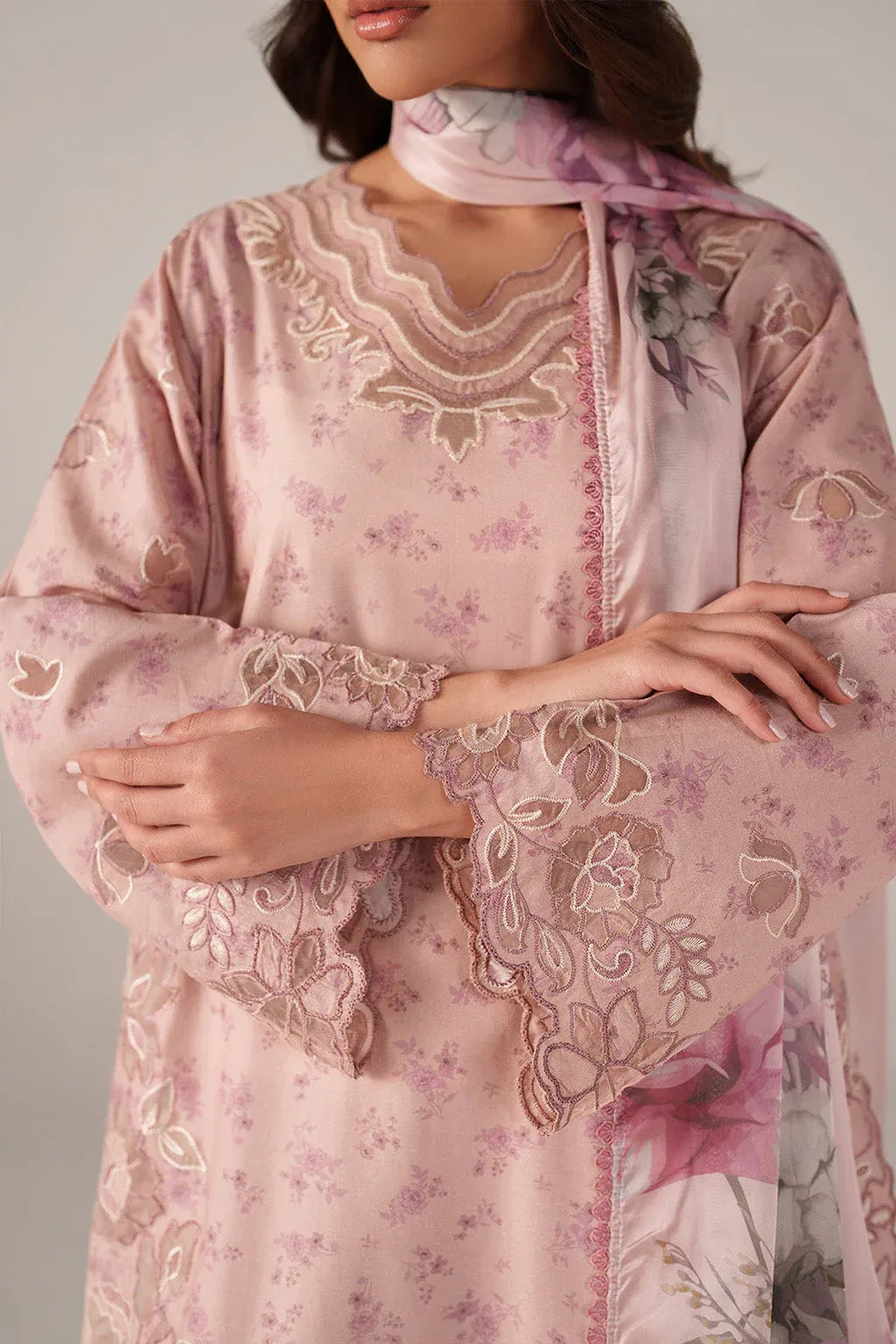 IZNIK SPRING SUMMER SS-05