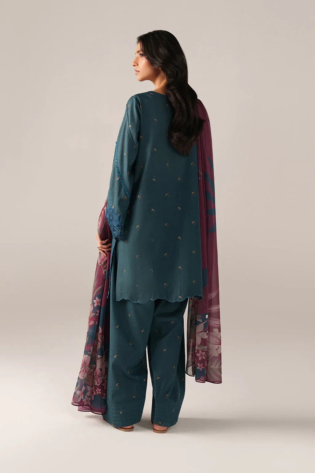 IZNIK SPRING SUMMER SS-10