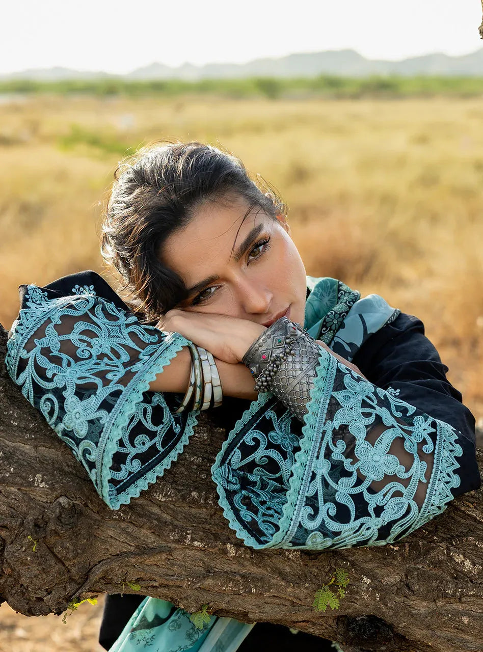 ZAINAB CHOTTANI SPRING SILVA