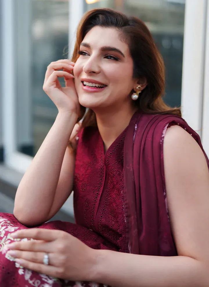 NEESHAY SYMPHONY LUXURY LAWN VIELLA
