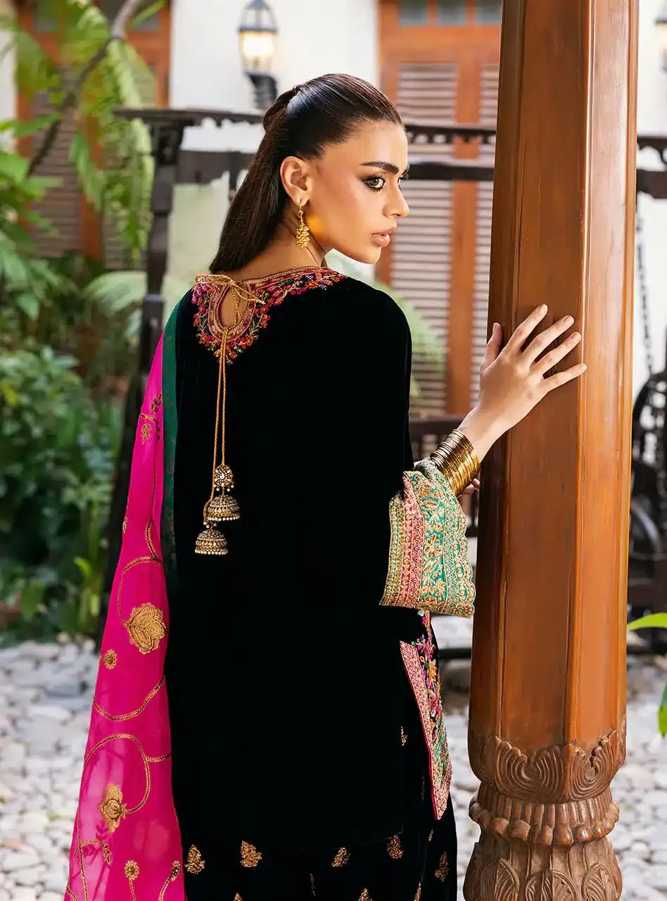 ZAINAB CHOTTANI ZEBA