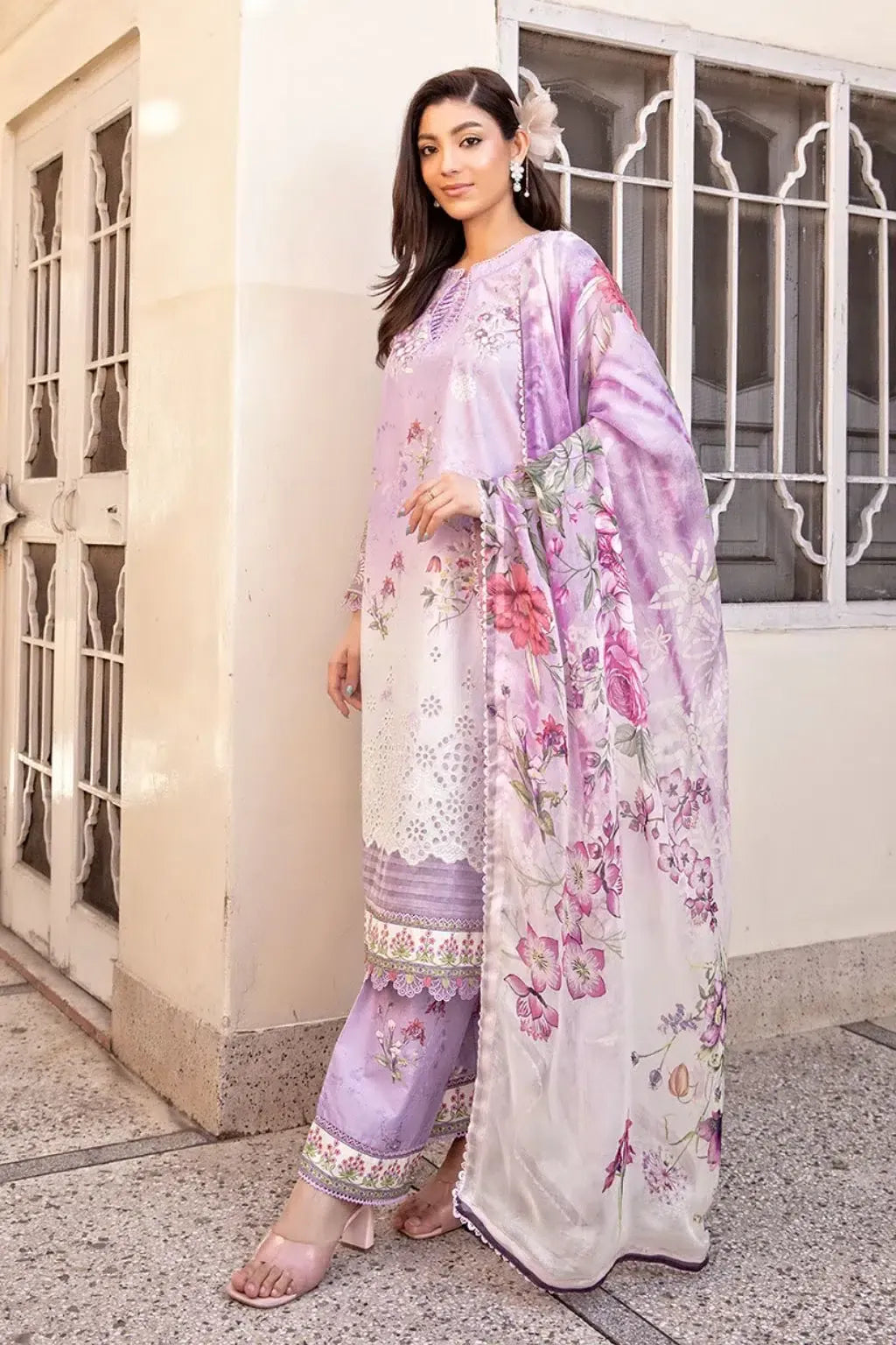 MEERAK CHIKANKARI NAZNEEN