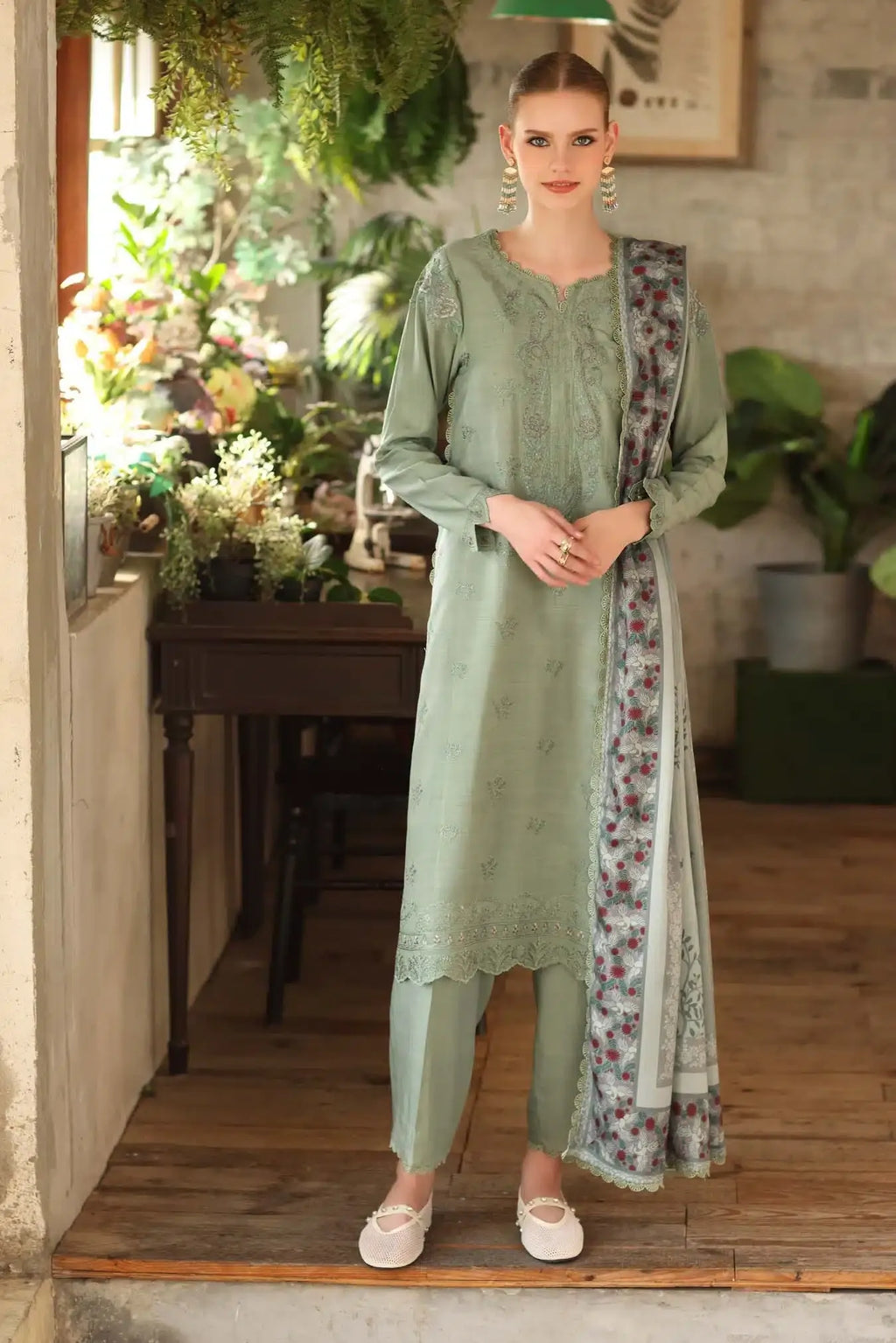 NOOR BY SAADIA ASAD D-08A
