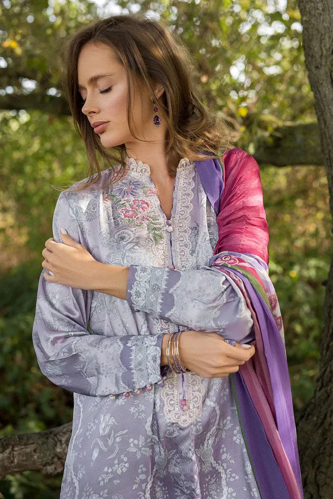 SOBIA NAZIR SATIN D-01