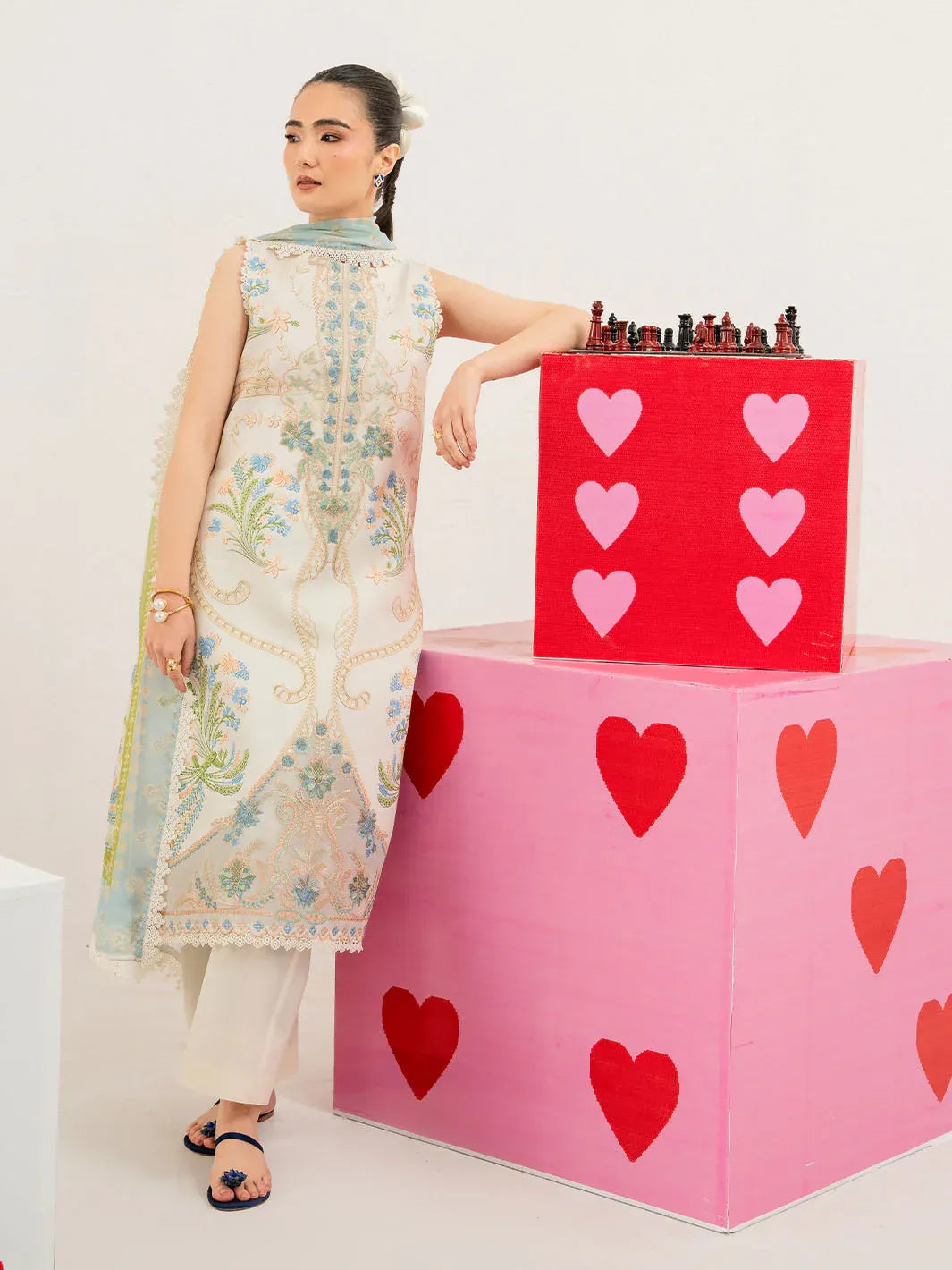 MAHNUR ANAYA LAWN ANA-010