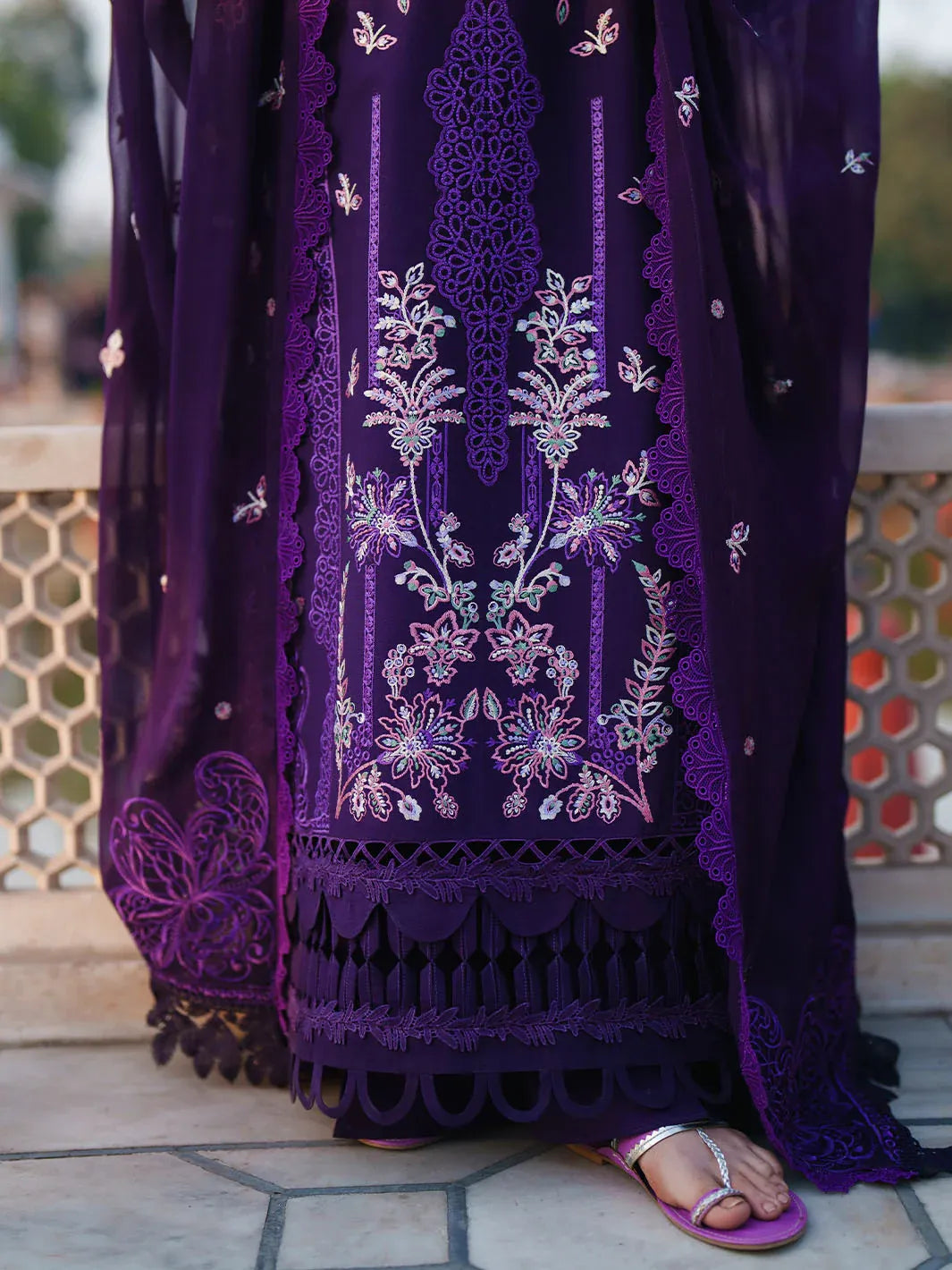 MAHNUR GUL G-012