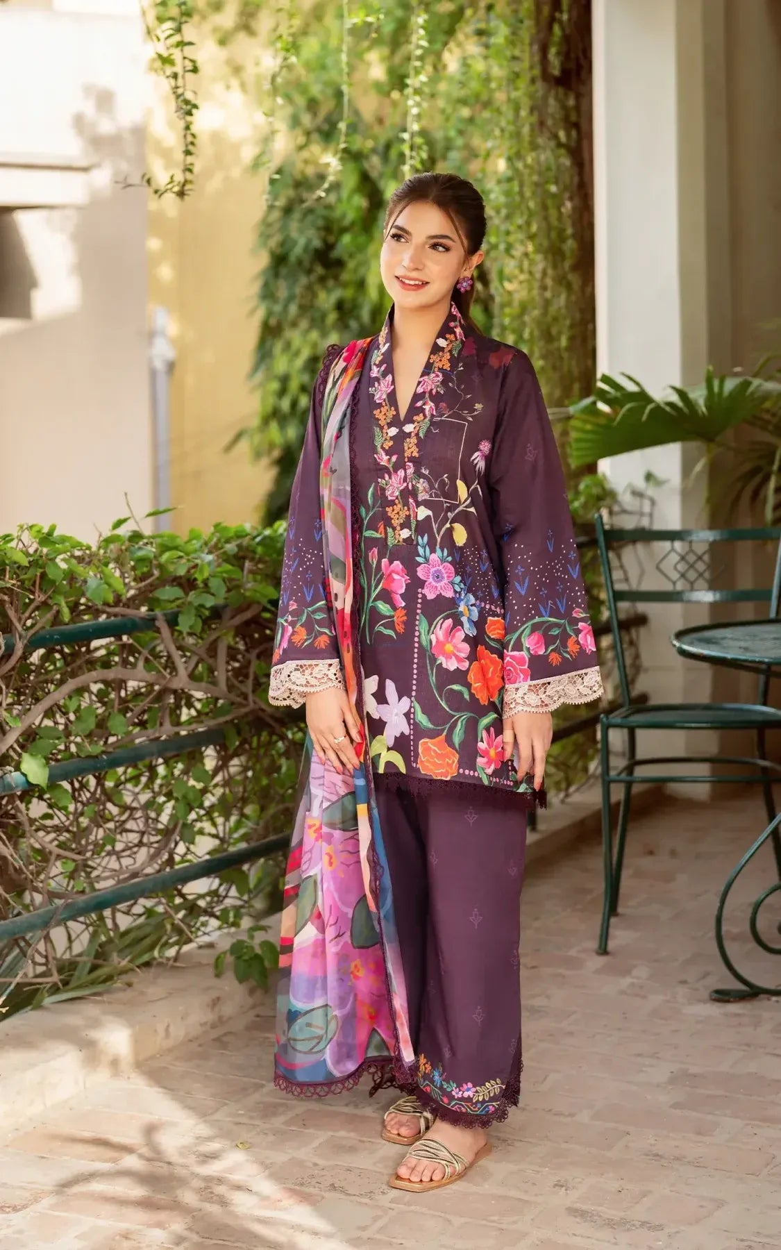 ASIFA NABEEL YAKIN YKL25-12