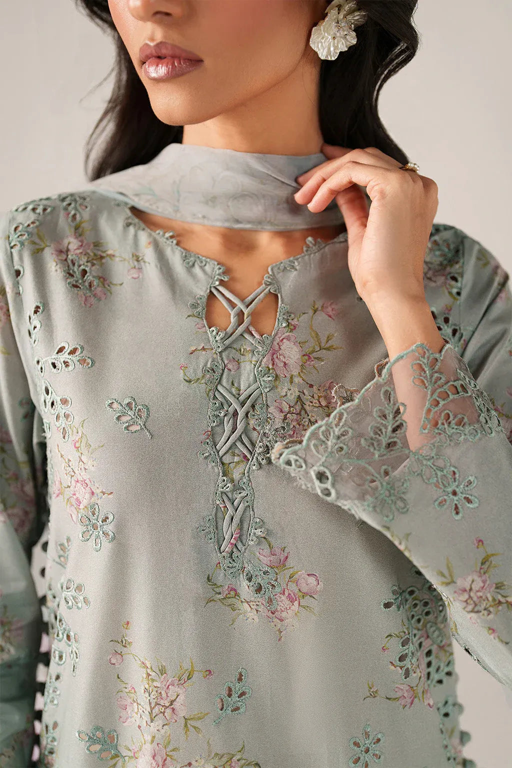 IZNIK SPRING SUMMER SS-12