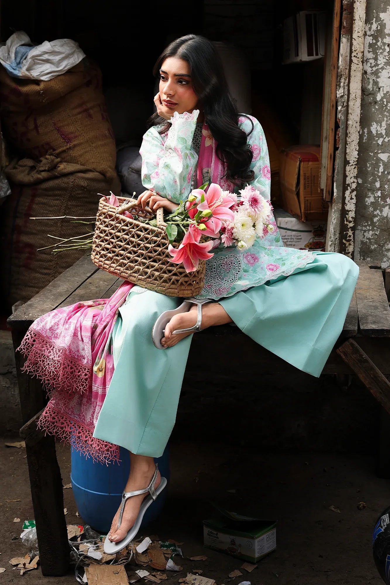 RAJBARI NISSA FLORAL SYMPHONY D-10