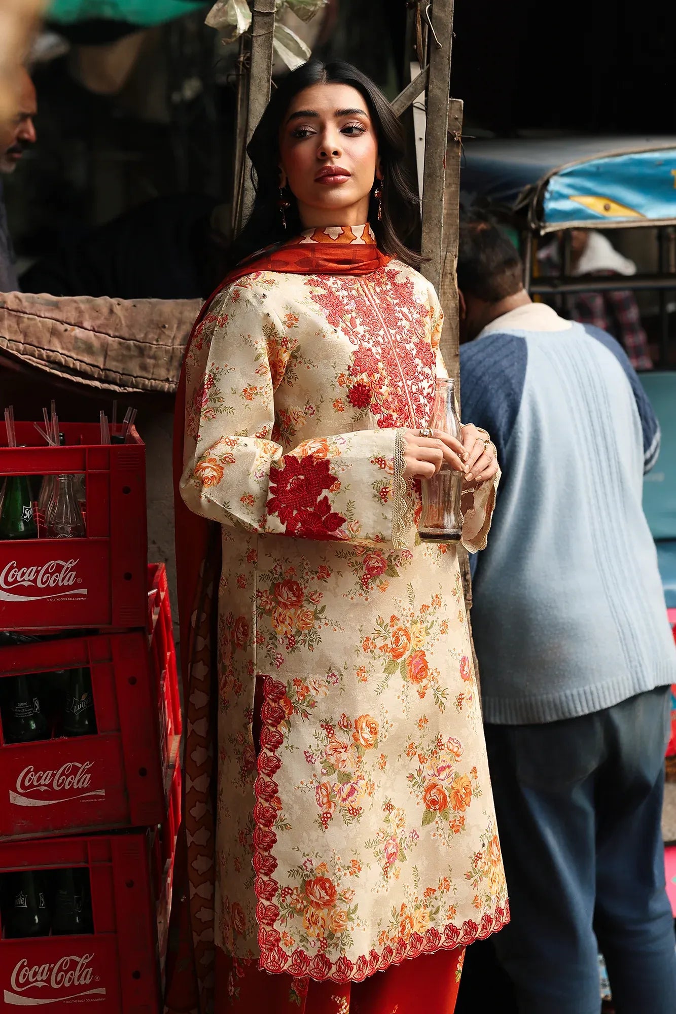 RAJBARI NISSA FLORAL SYMPHONY D-01