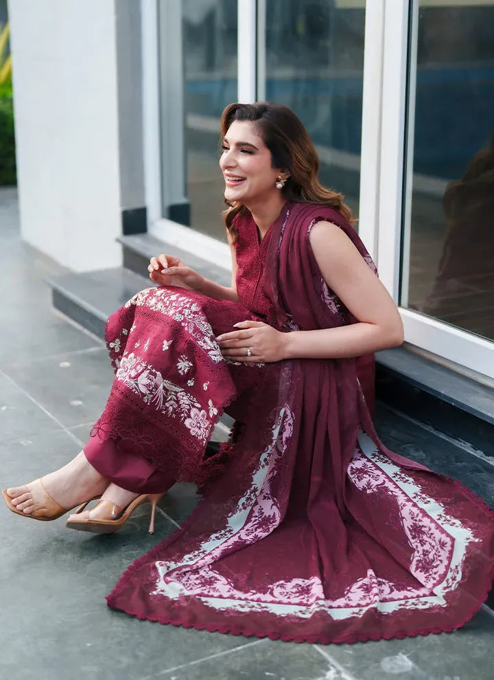 NEESHAY SYMPHONY LUXURY LAWN VIELLA