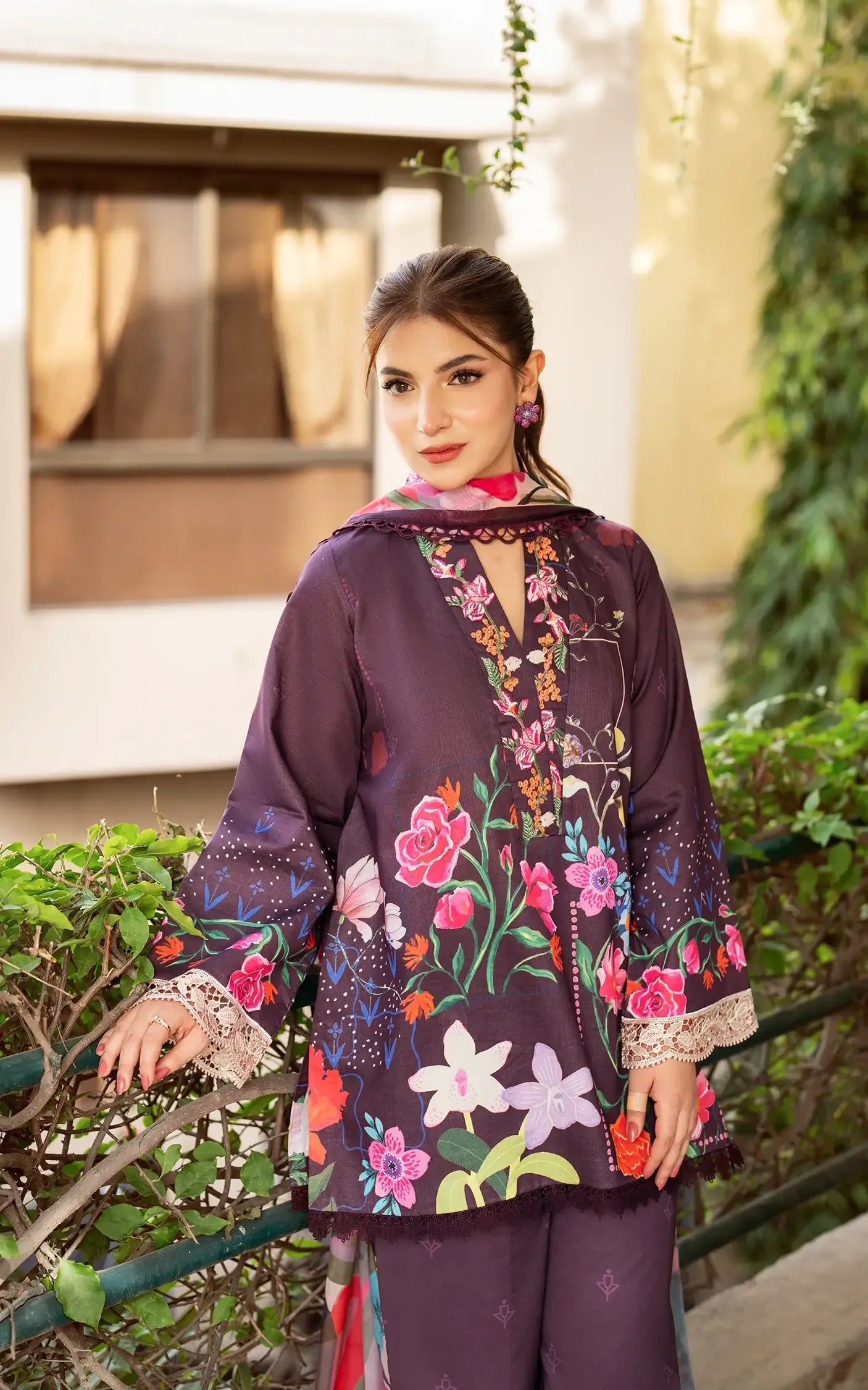 ASIFA NABEEL YAKIN YKL25-12