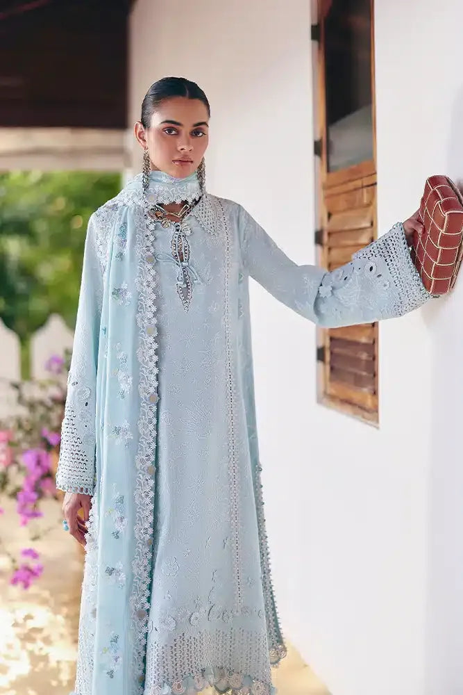 SUFFUSE ZARINA