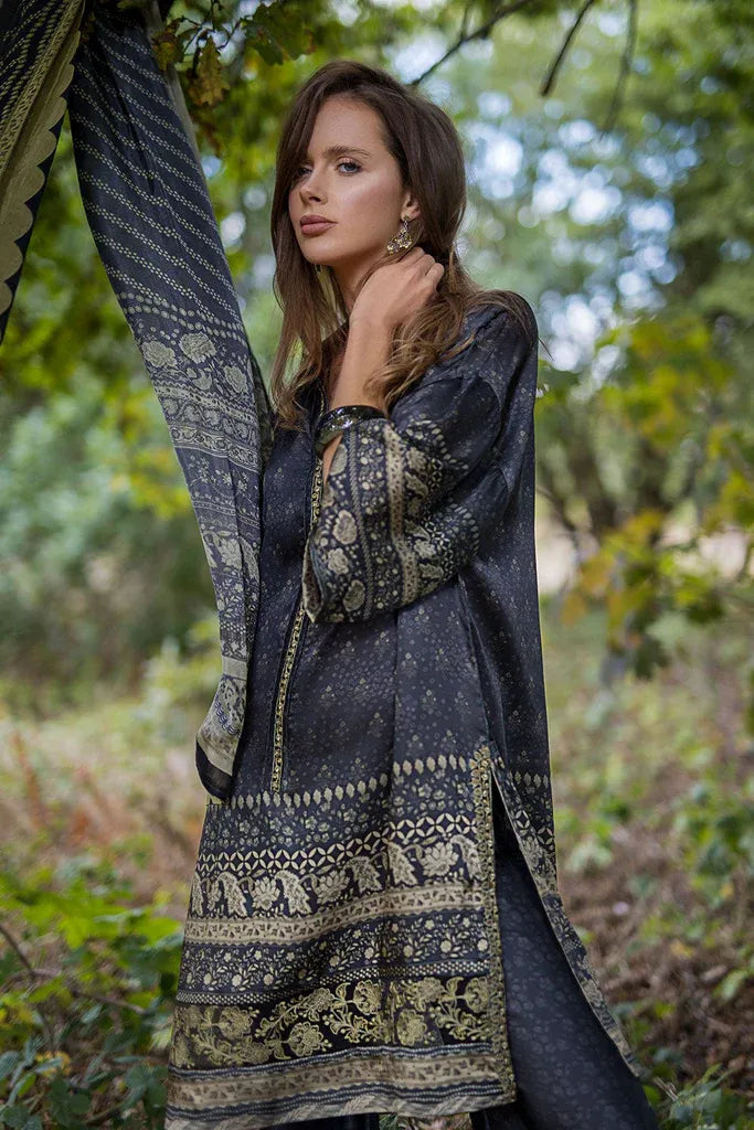 SOBIA NAZIR SATIN D-05