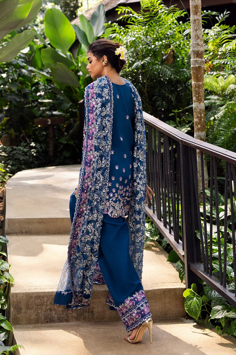 SAIRA RIZWAN SRF25-08