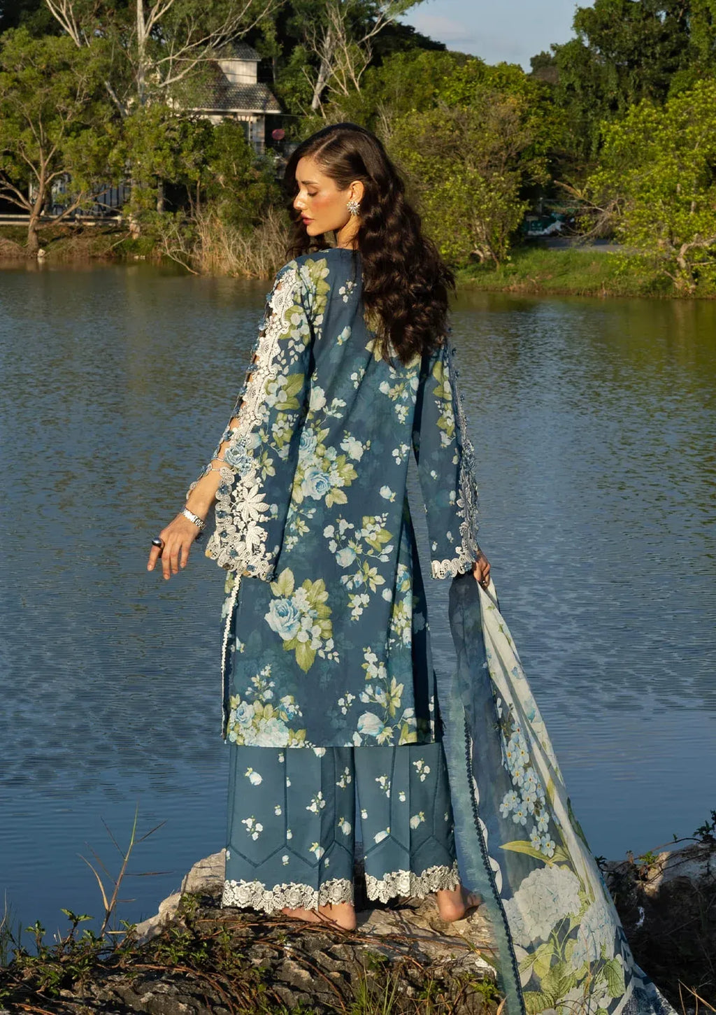 ELAF SIGNATURE EMBROIDERED COLLECTION ESA-7B