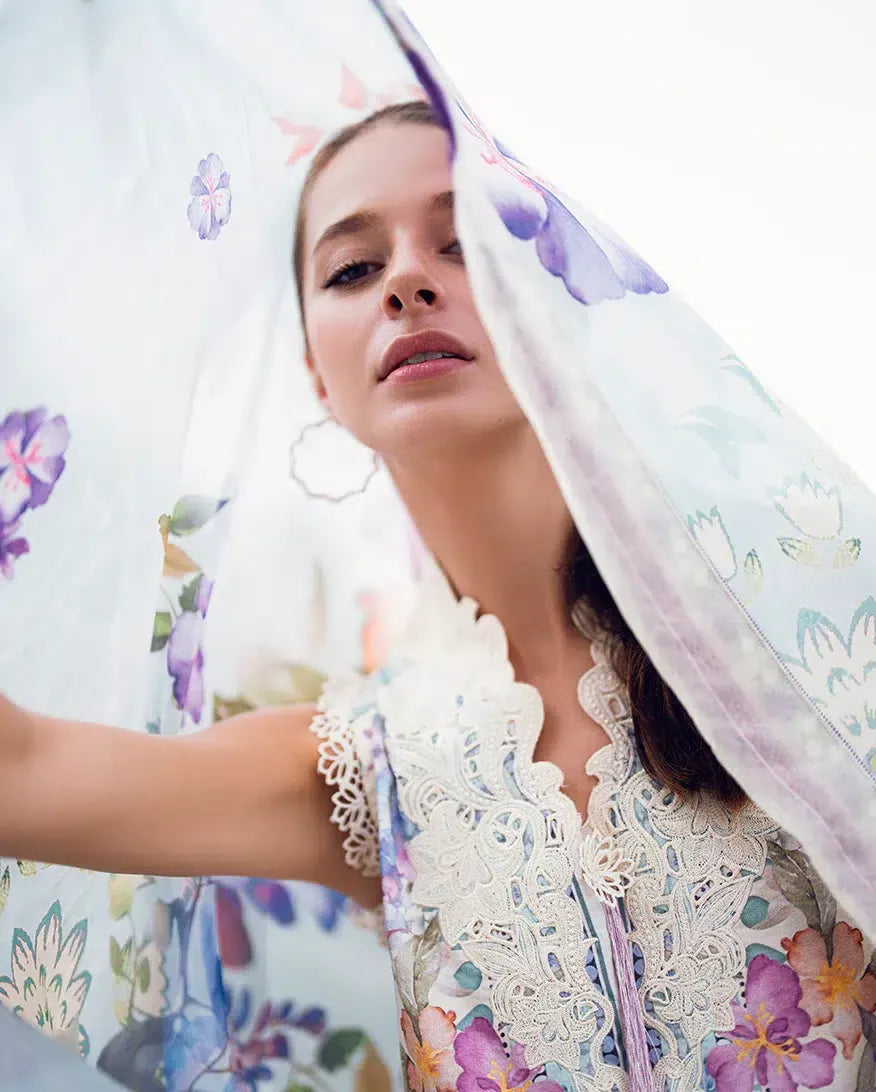 ROHEENAZ BLOOM GLIMMER