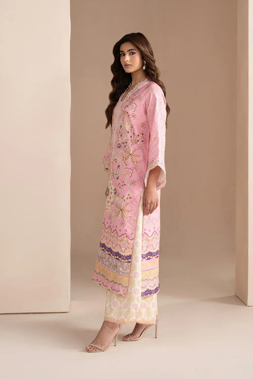 MARYUM N MARIA EMBROIDERED PRINT LAWN VARA