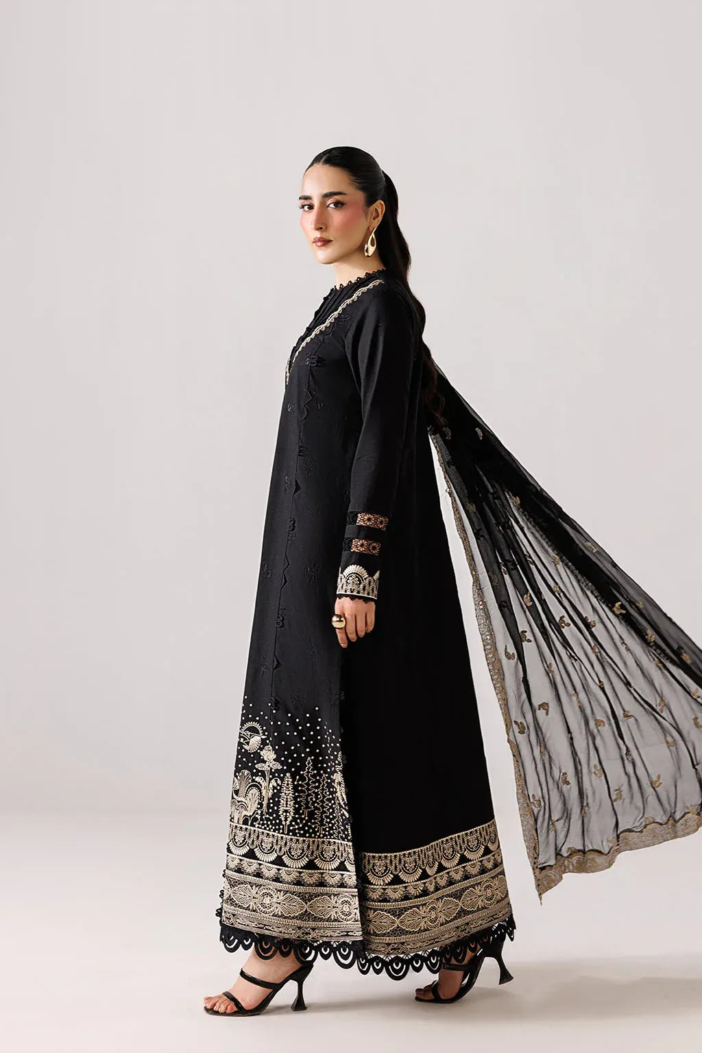 EMAAN ADEEL BEYOND BASICS ELEVE 3PC