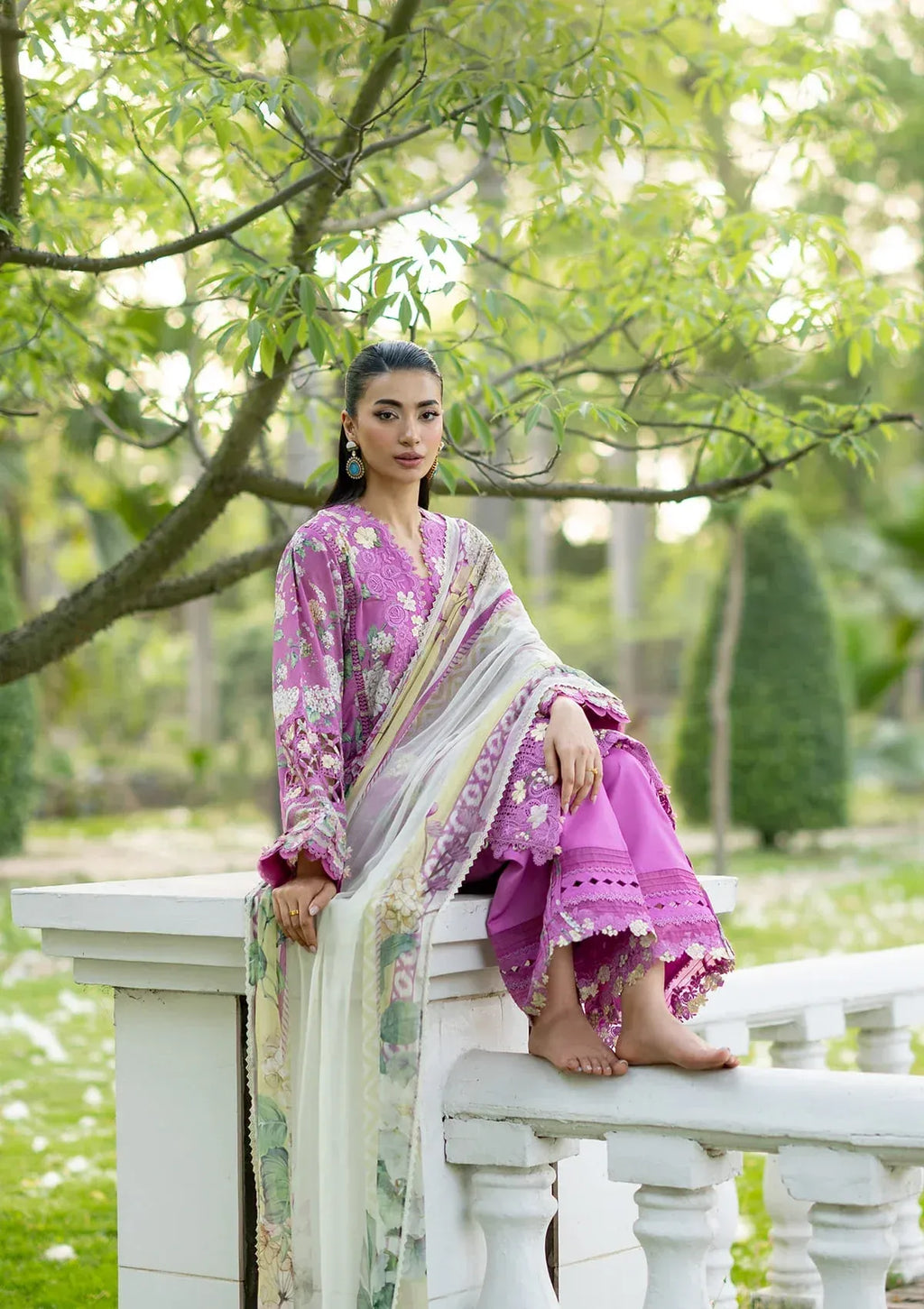 ELAF SIGNATURE EMB LAWN ESG-7B