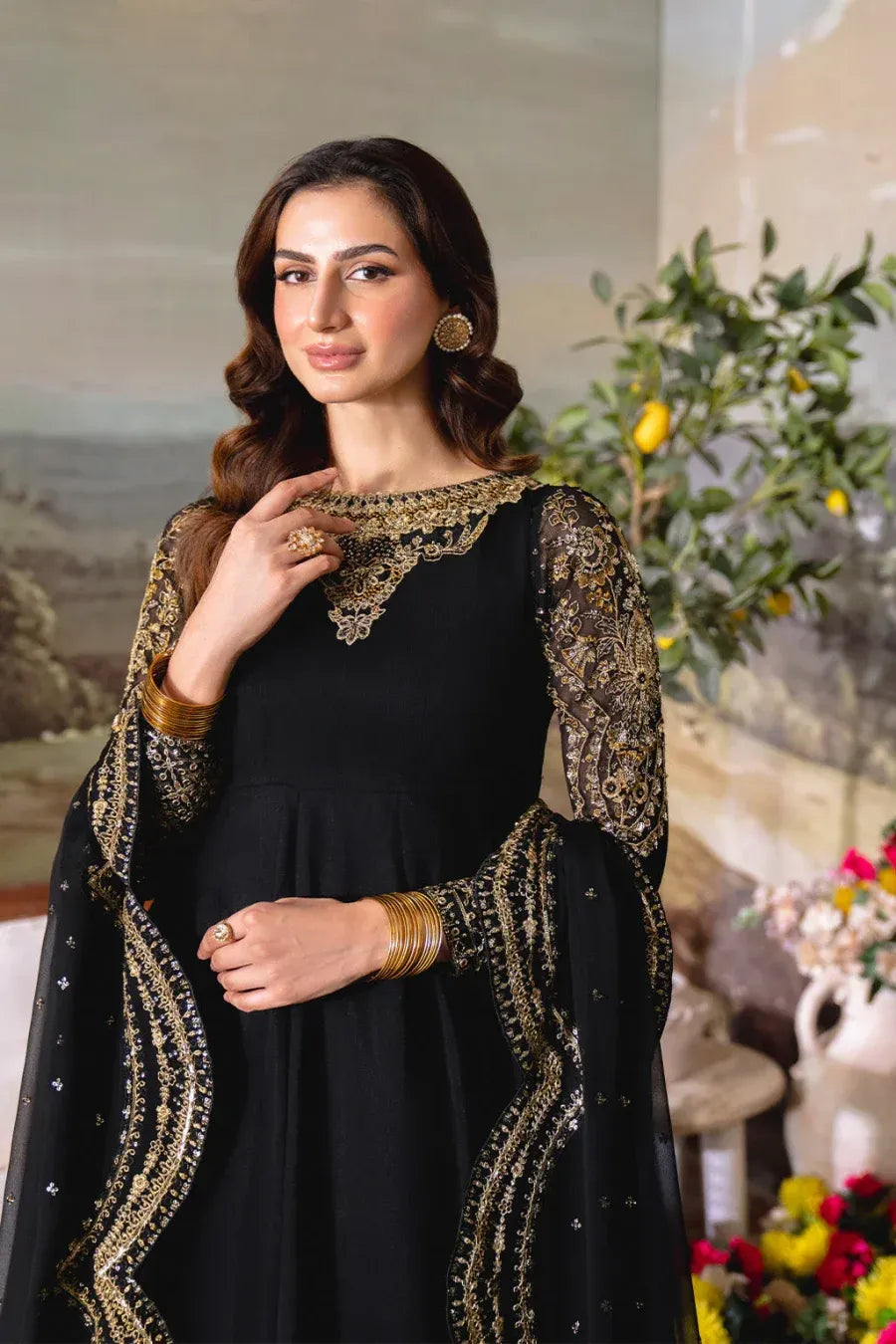 NEESHAY  NAYAB