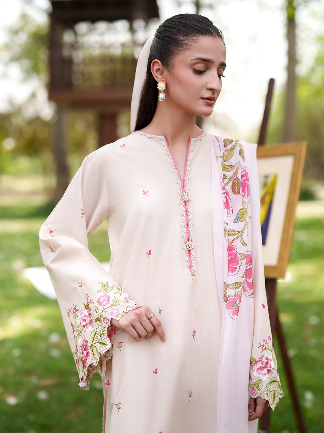 DEYAR THE GARDEN SUMMER EDIT LILY