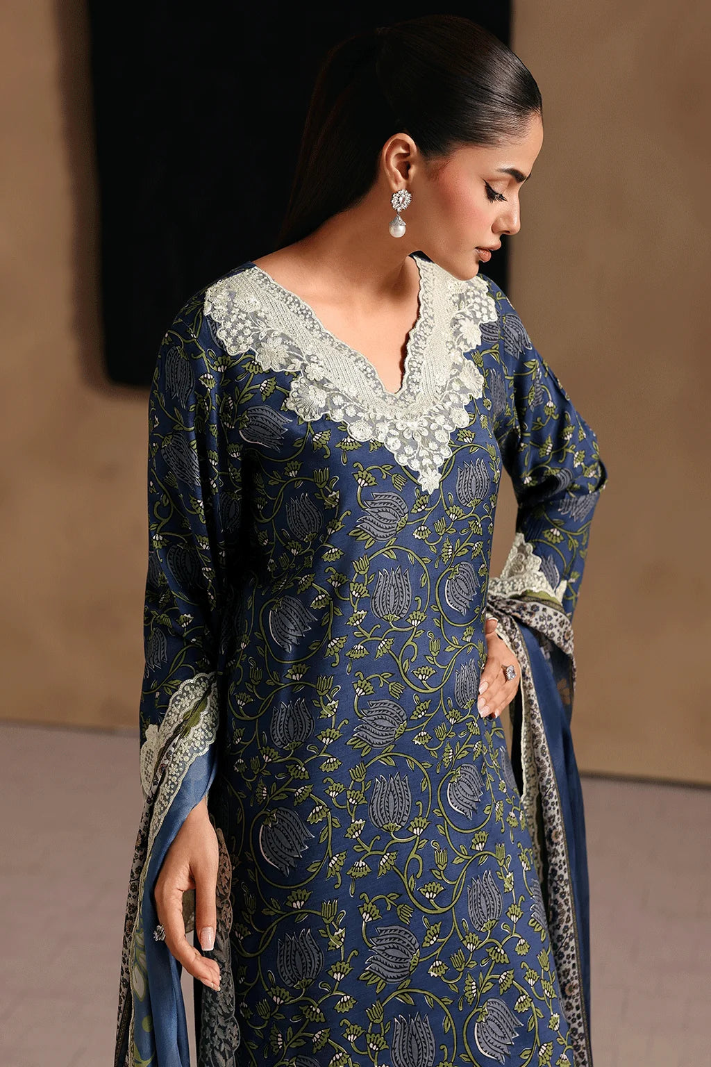 NAQSH BY RAMSHA RAWSILK RS-204