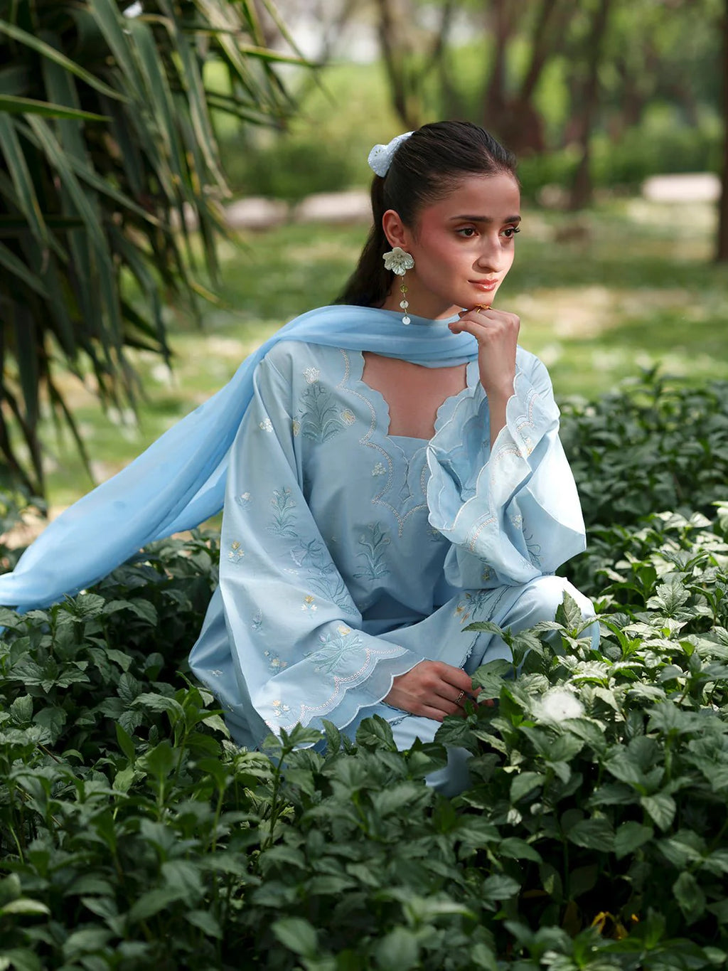 DEYAR THE GARDEN SUMMER EDIT PETALINE