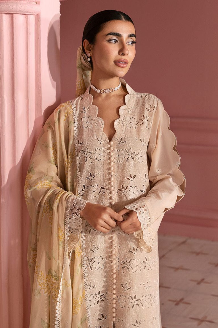 CROSS STITCHED PREMIUM LAWN D-06 PEACH PARFAIT