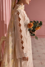 CROSS STITCHED PREMIUM LAWN D-06 PEACH PARFAIT