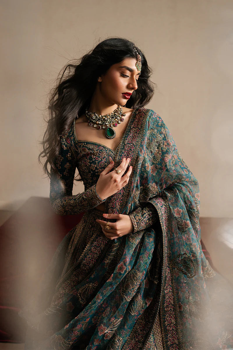 AYZEL QURBAT SILK FESTIVE TASSAVUR